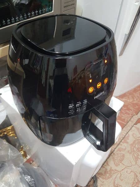 قلاية هوائية من فيليبس Air fryer 1