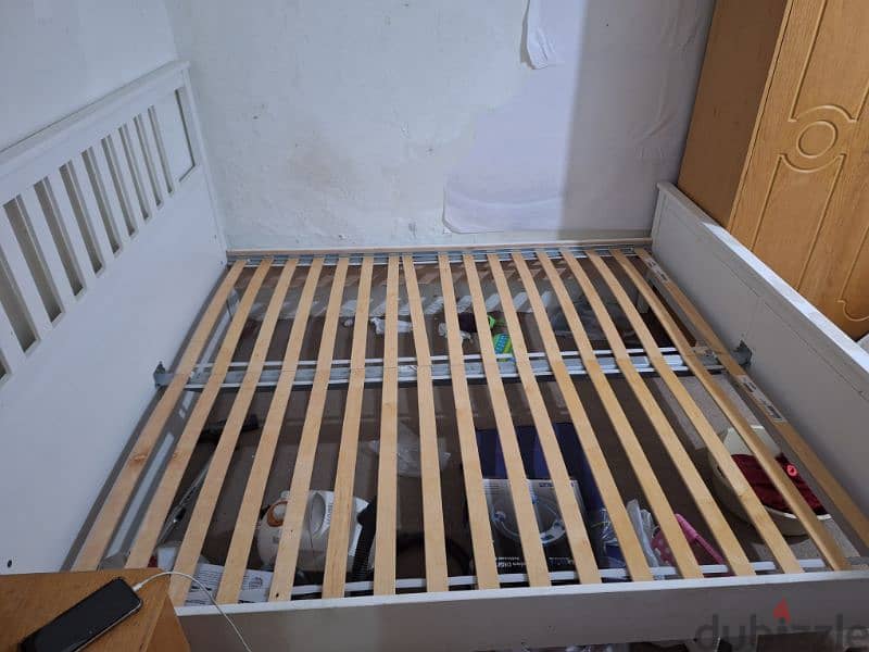 King size IKEA bed with mattres 0