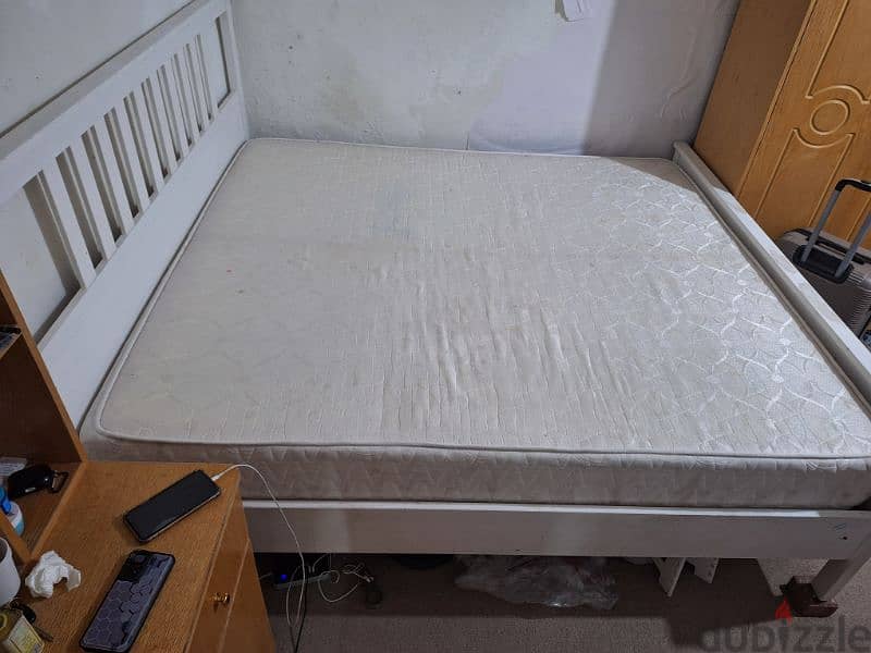 King size IKEA bed with mattres 3