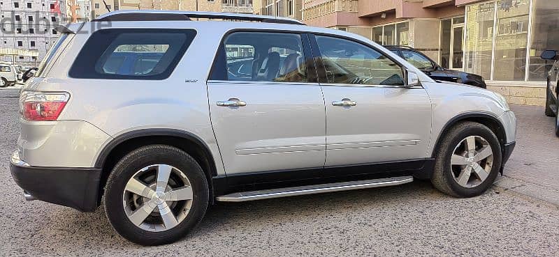 GMC Acadia 2009 7