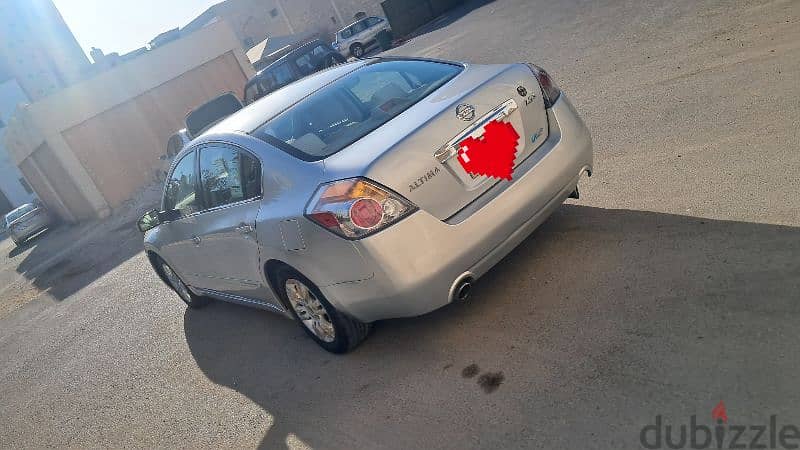 Nissan Altima 2012  V4 FAMILY USED 1