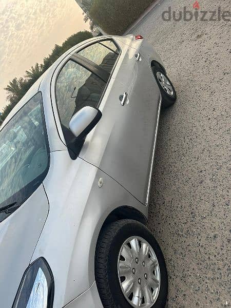 Nissan Sunny 2017 0