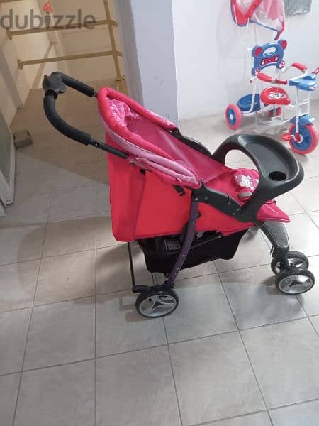 baby stroller in exlent condition 5