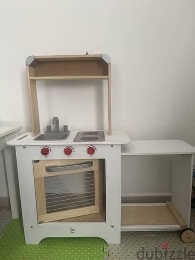 Hape Wooden kitchen with extendable table