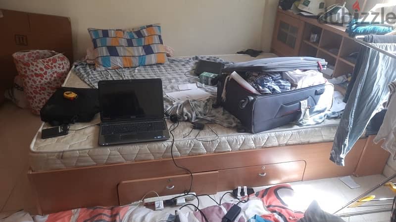 Bed and Coubord 1