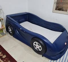 car shaped boys bed