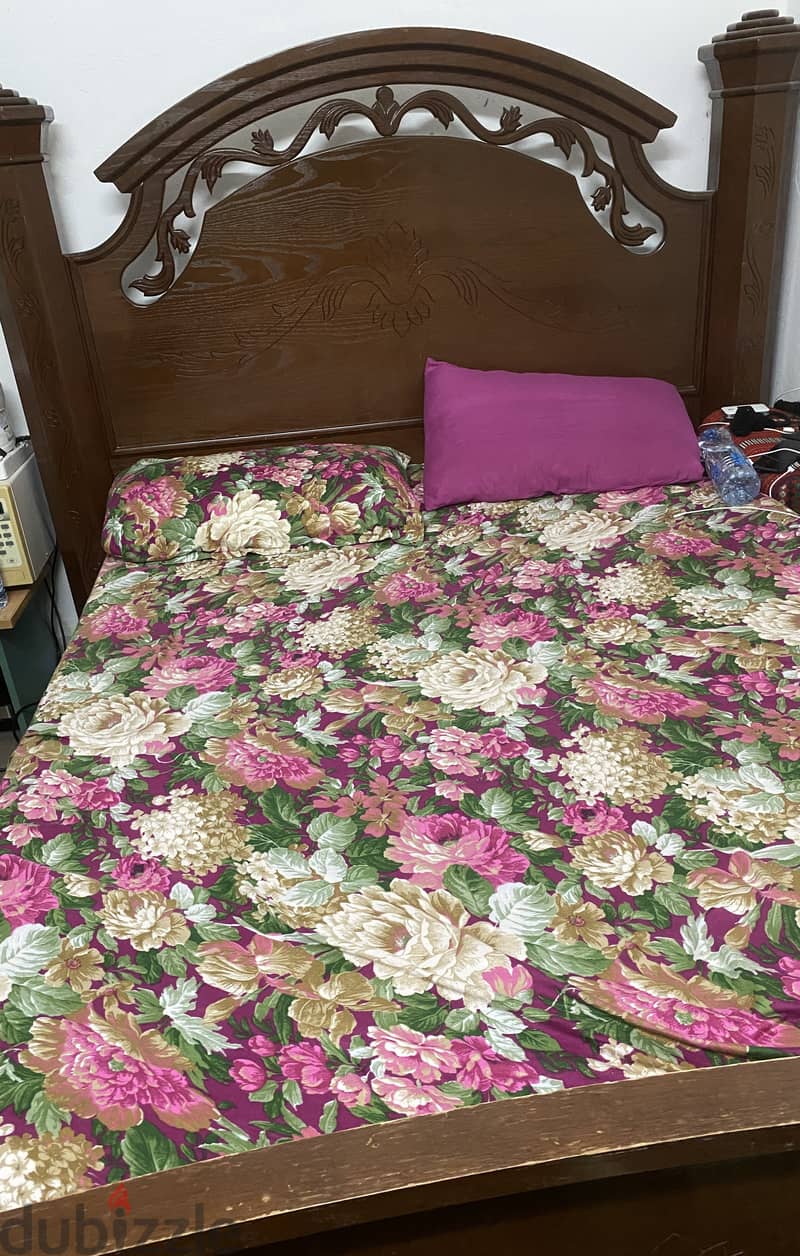 Selling wooden Bed and wardrobe 1