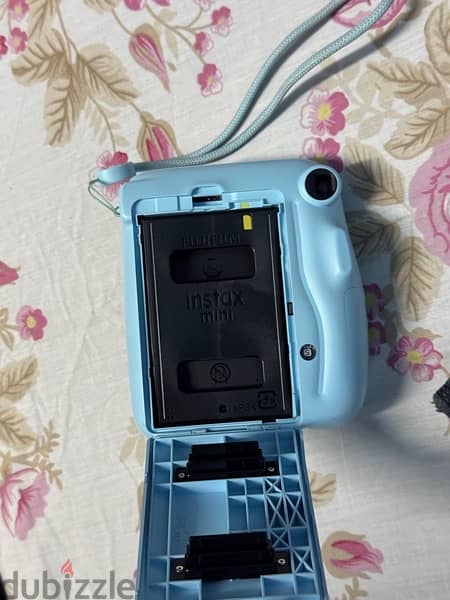 FujiFilm Instax Mini 11 camera - Light Blue 6