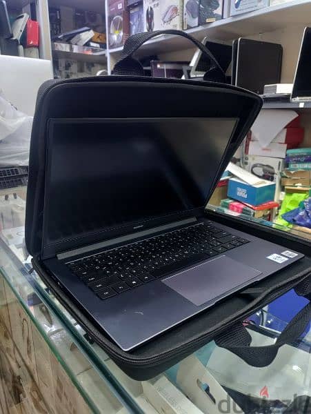 Huawei laptop i5 10 generation 8 GB ram neat and clean with bag 2