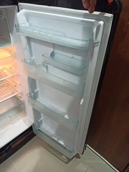 Toshiba refrigerator for sale, like new 3