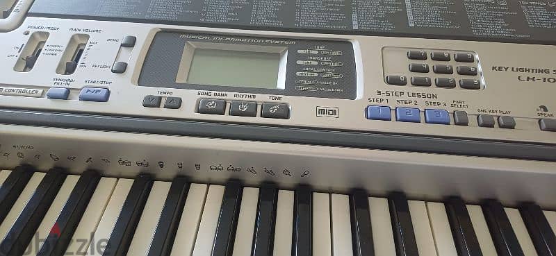 Casio Keyboard LK-100 1