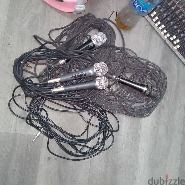 microphone with cable . 4 microphone with cable 3