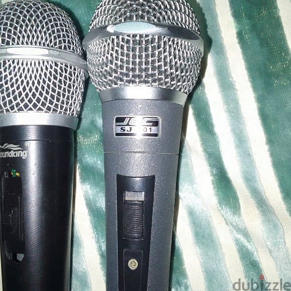 microphone with cable . 4 microphone with cable 9