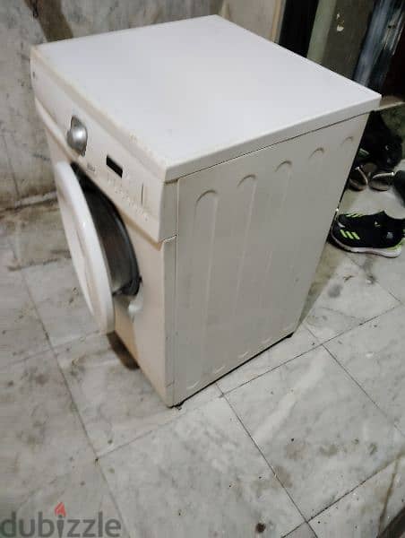 washing machine good condition 7 kg 2