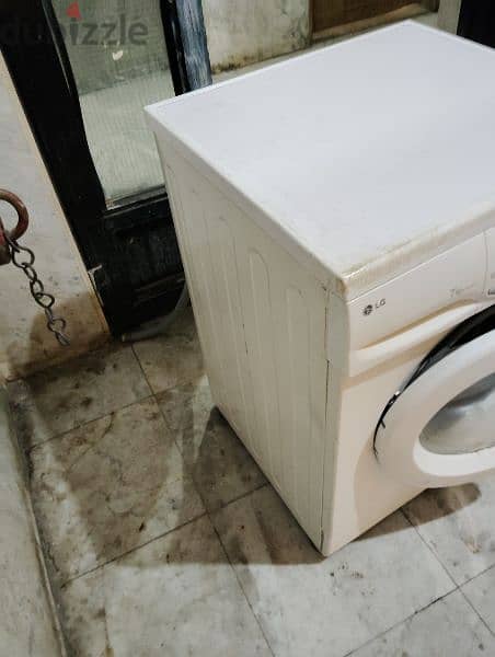 washing machine good condition 7 kg 3