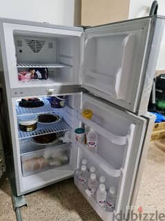 3 weeks  used wansa  fridge for sell