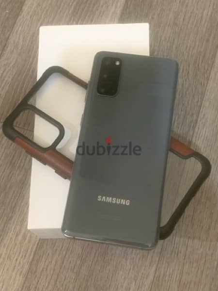 samsung s20 like new 12 / 128 gb 5g 3