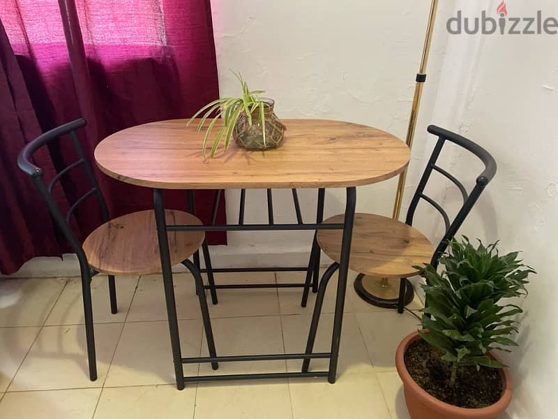 JYSK small dinner table (without accessories) 1