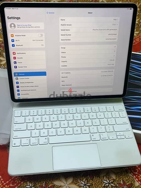 ipad pro 12.9 M2 (6th generation) with Magic Keyboard 3