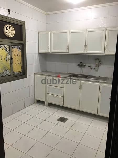 FLAT FOR RENT IN MANGAF 2Bhk 5