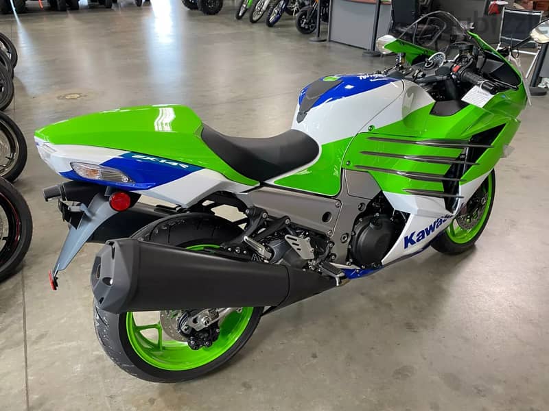 2024 Kawasaki Ninja 6