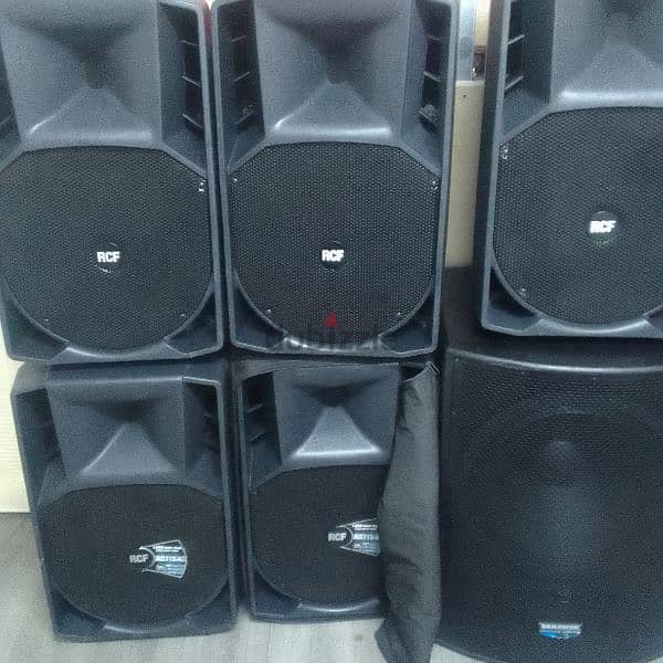 RCF ART 715 A. 1400 watts made in italy 2