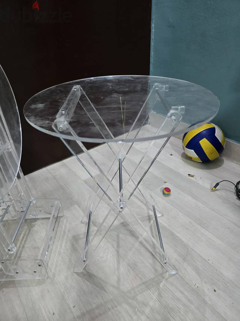 3 small folding table with stand 1