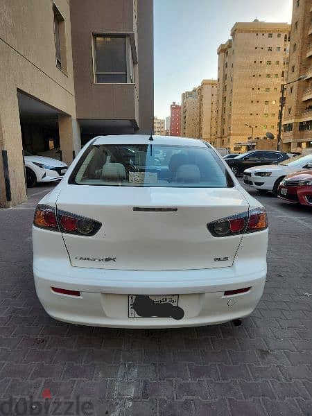 Mitsubishi Lancer 2015 ex 3