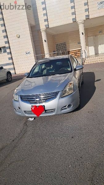 Nissan Altima 2012 2.5 V4  URGENT SALE FAMILY USED 1