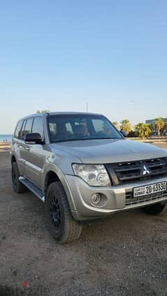 Mitsubishi Pajero 2012