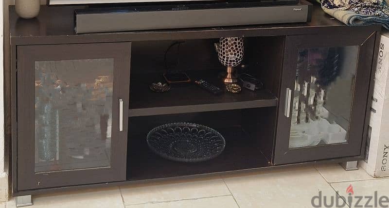 Dressing and Tv stand for sale 0