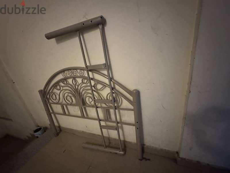 used king size heavy duty steel cot available for sale in fahaheel 1