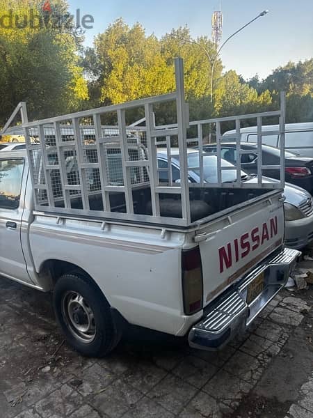 Nissan Pickup 2005 3