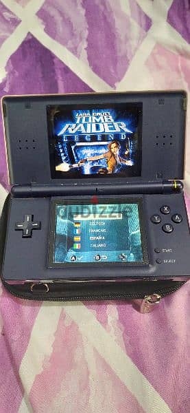 NINTENDO DS LITE WITH CARD GAME 4