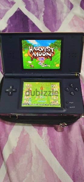 NINTENDO DS LITE WITH CARD GAME 5