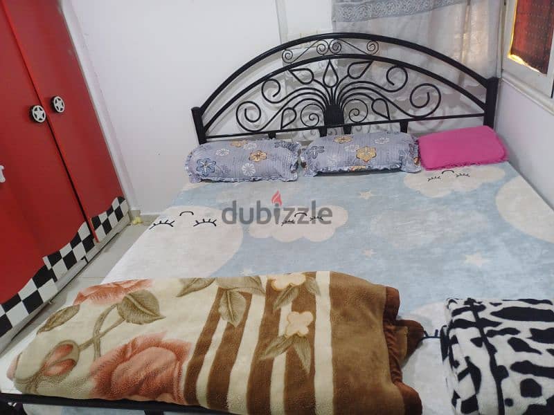 King size bed with matress 6ft /6ft 200×200 for sale 1