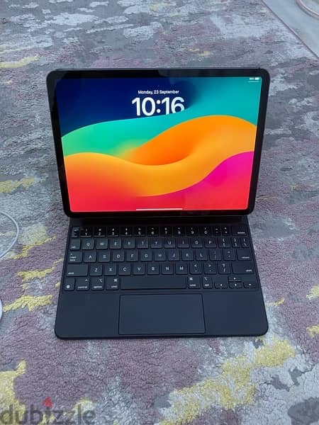 ipad pro 11 inch 128gb SIM card with Magic Keyboard 3