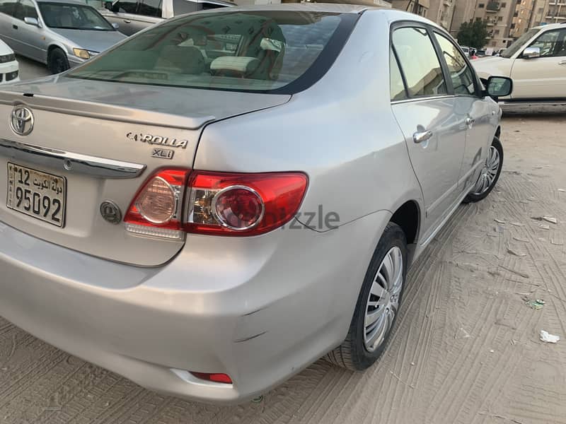 Toyota Corolla 2013 xli 1.8كرولا مكينه في دخان 4