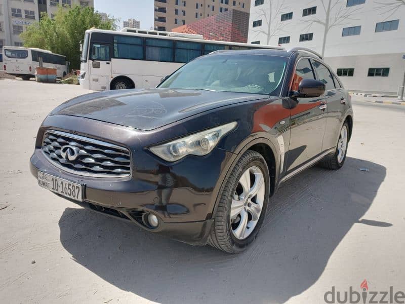 Infiniti FX45/Fx35 2010, full option, neat and clean only 950 kd final 7