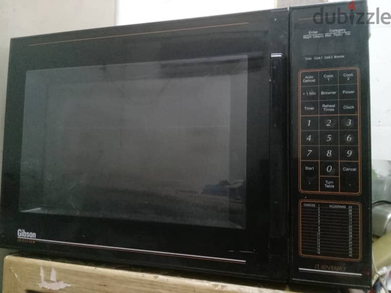 GIBSON   MICROWAVE OVEN  Made in USA 0