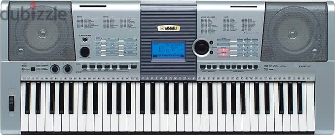 YAMAHA PSR I-425 Musical keyboard for sale in Mint Condition