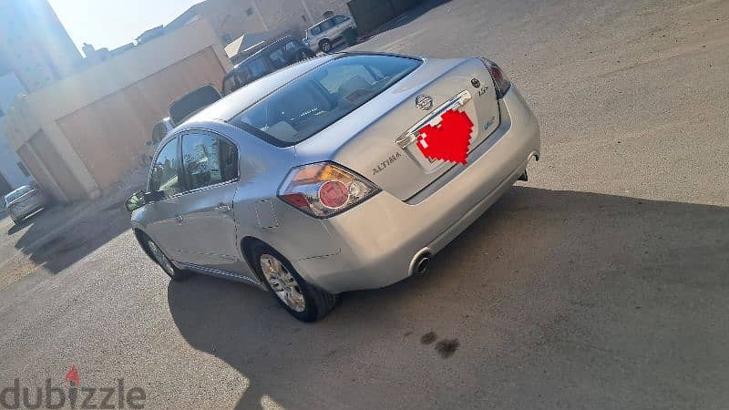 Nissan Altima 2012  V4  2.5. URGENT SALE FAMILY USED 1