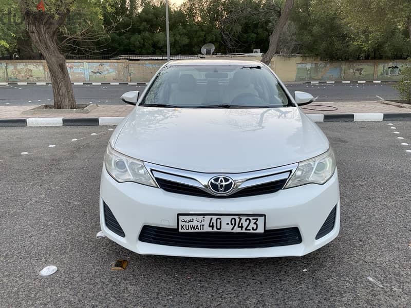 Toyota Camry 2015 GL mid option 2