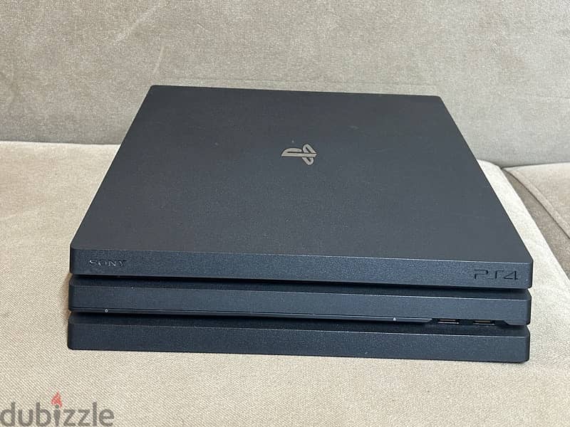 PS4 PRO 1TB 80KD 2