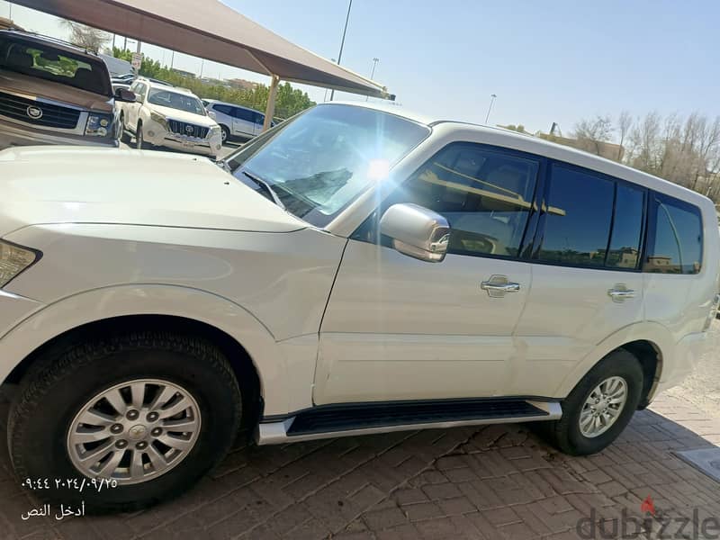 Mitsubishi Pajero 2013 for sale ميتسوبيشي باجيرو 2013 للبيع 0