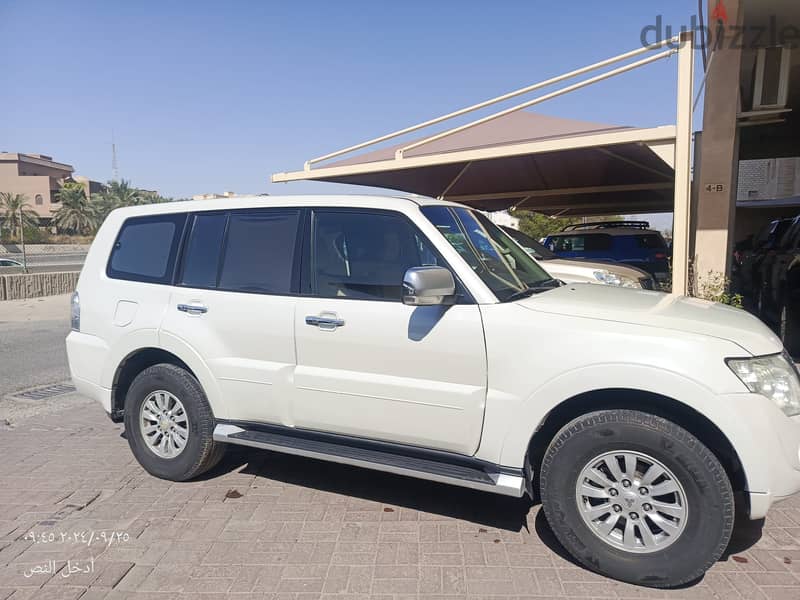 Mitsubishi Pajero 2013 for sale ميتسوبيشي باجيرو 2013 للبيع 5