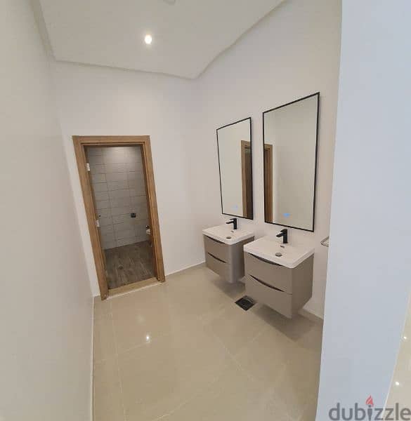 very nice super clean open view villa floor in Abu Fatera 7