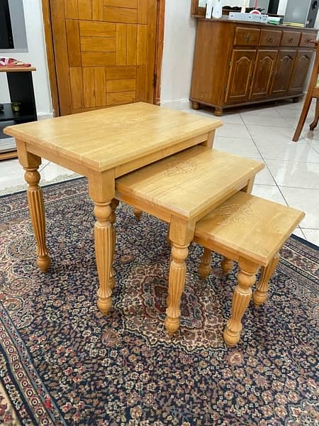 side tables طاولات جنب 1