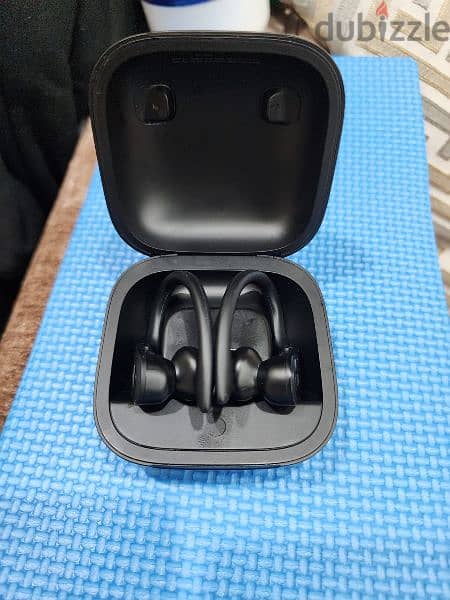 power beats pro good conditions 0