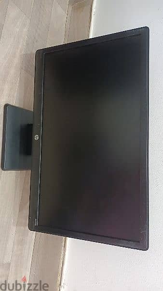 HP 20 inches monitor 1